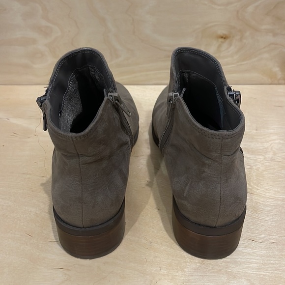 Steve Madden ankle booties - Picture 4 of 5